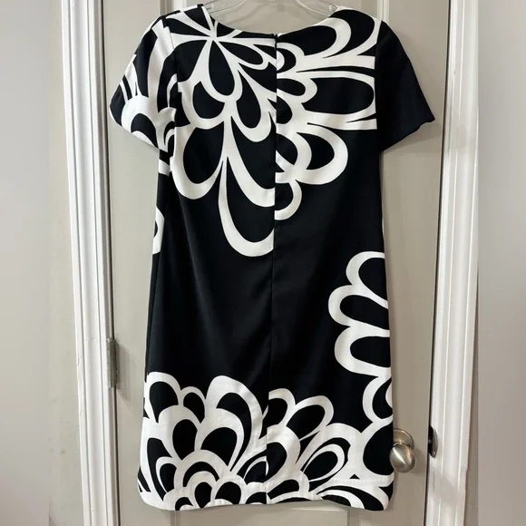 AB Studio Black and White Shift Dress - Picture 3 of 5
